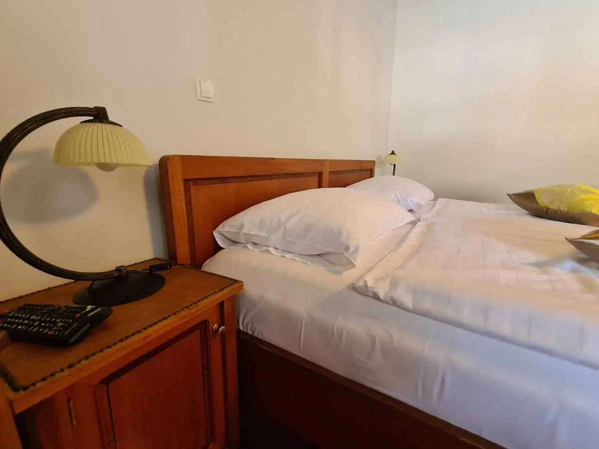 Bed & Breakfast Heritage Villa - 1St Row To The Sea Icici Croatia