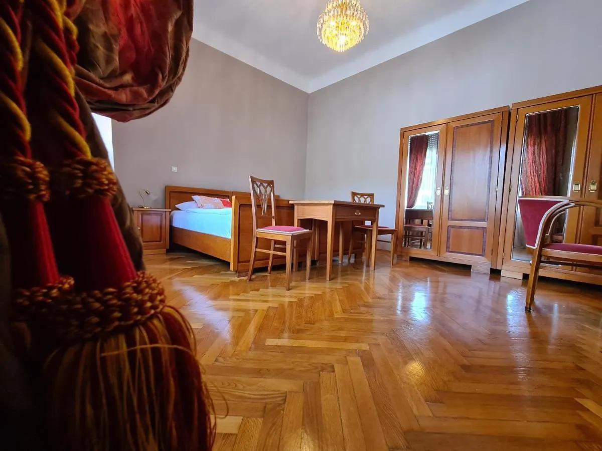 Bed & Breakfast Heritage Villa - 1St Row To The Sea Icici