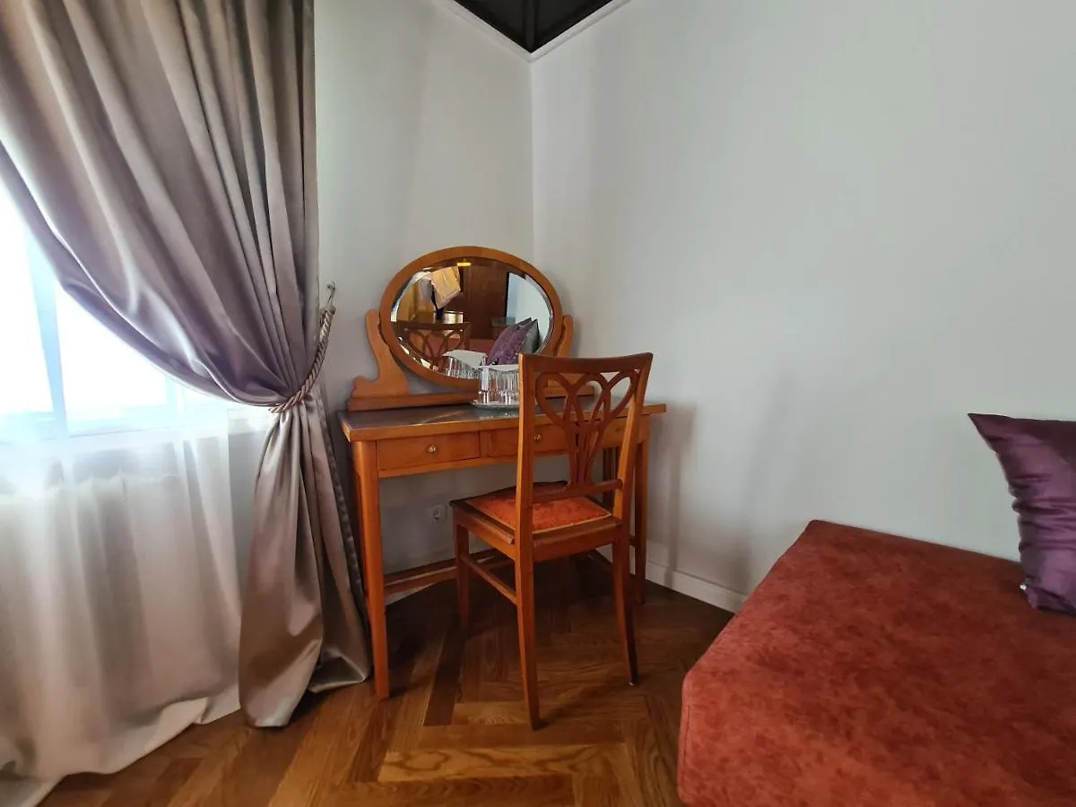 Bed & Breakfast Heritage Villa - 1St Row To The Sea Icici