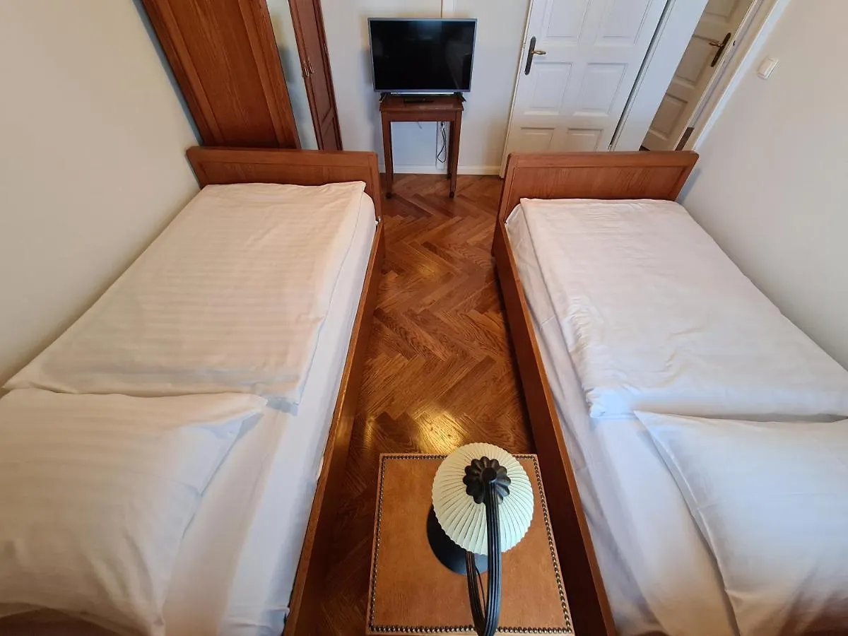 Bed & Breakfast Heritage Villa - 1St Row To The Sea Icici