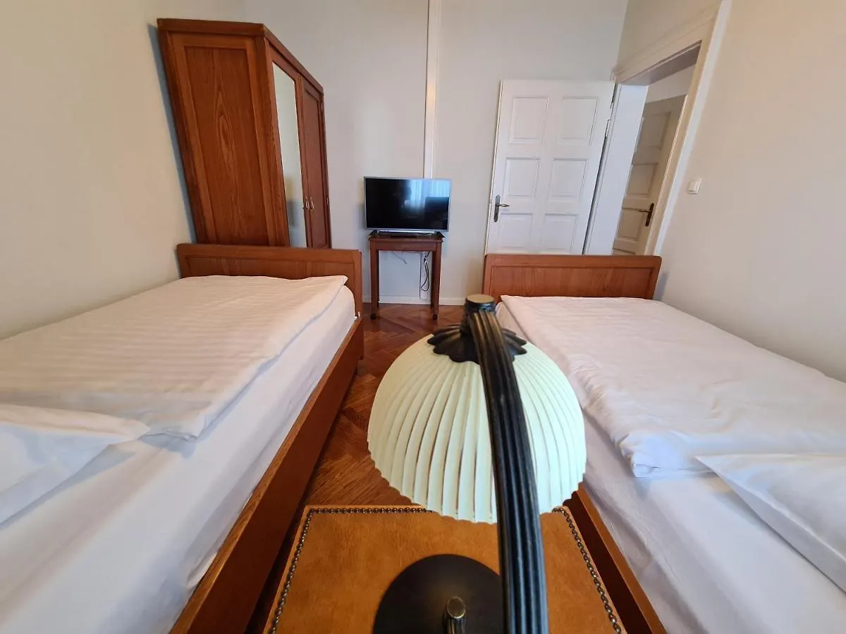 Bed & Breakfast Heritage Villa - 1St Row To The Sea Icici Croatia